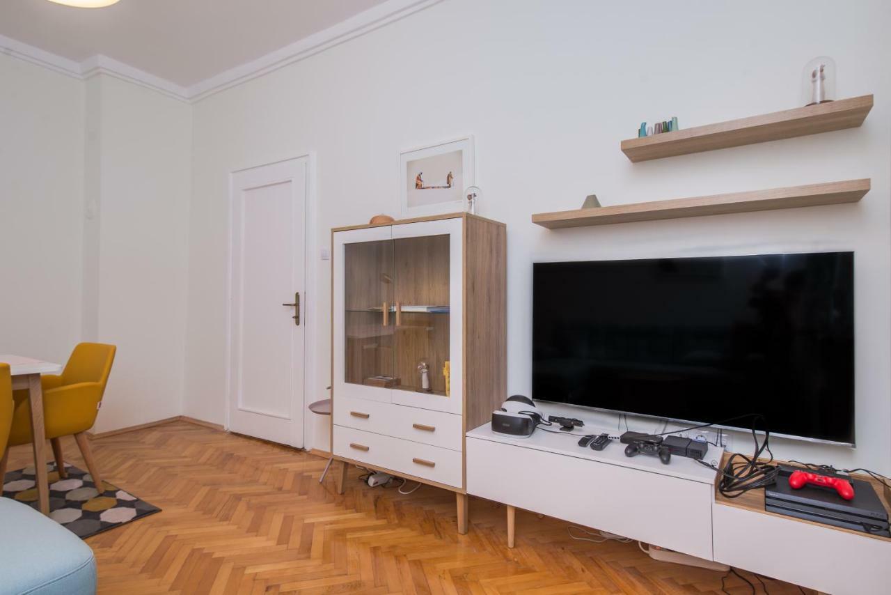 Designer & Luxurious, Business, One Bedroom Apartment In Top Central Sofia By Flat Mаnager Extérieur photo
